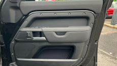 Land Rover Defender 3.0 D350 X-Dynamic SE 110 5dr Auto Diesel Estate